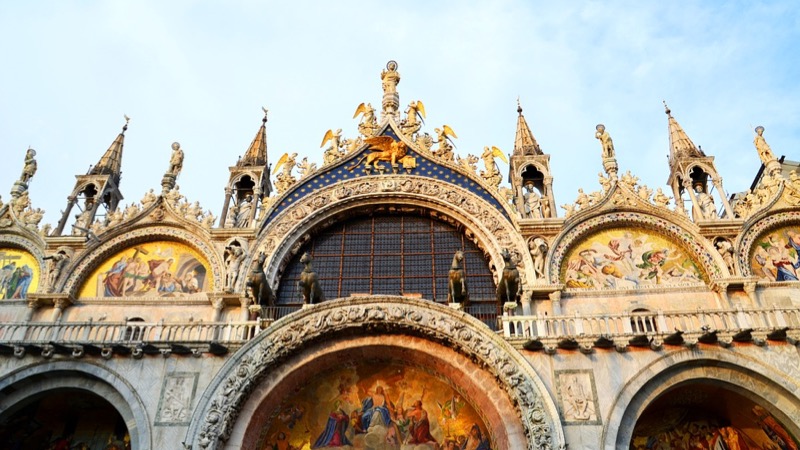 La Basilique Saint-Marc, vue de face