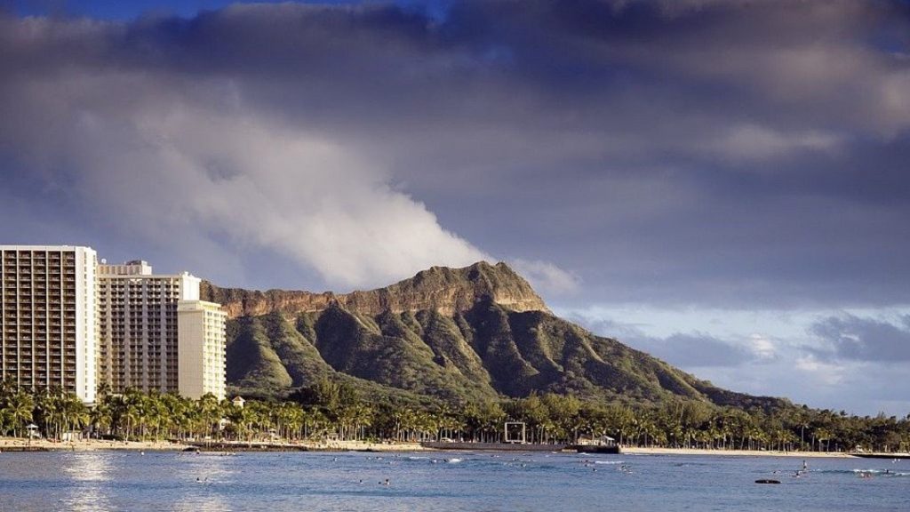 Vue de la montagne du Diamond, Head, Waikiki.